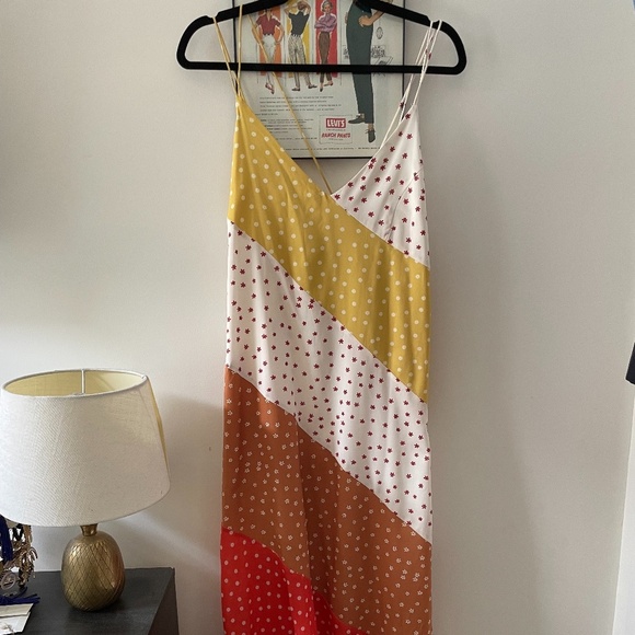 🌞NWT Molly Green Floral Dress - Picture 1 of 3